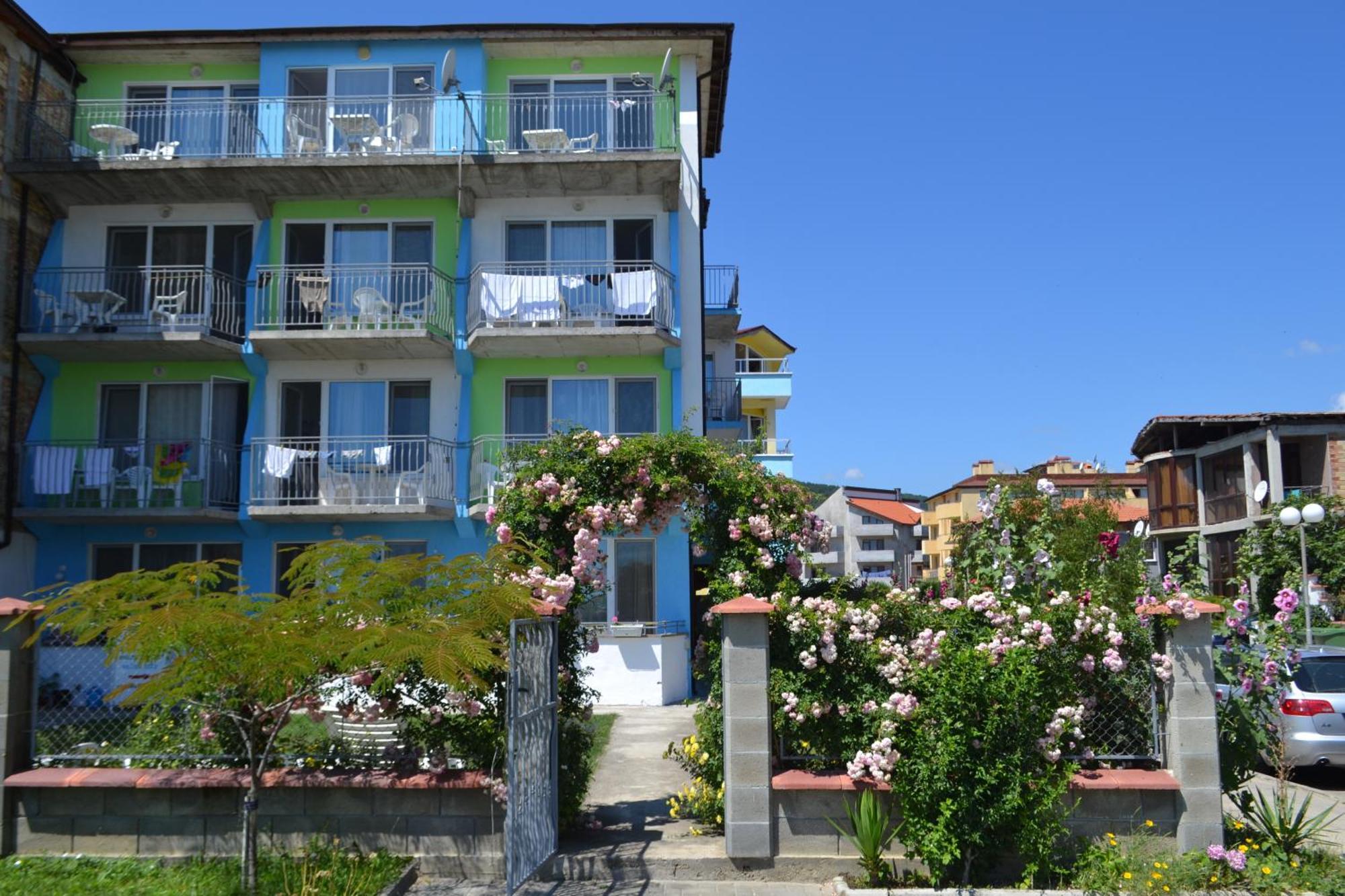Galina Guest House Obzor Bagian luar foto